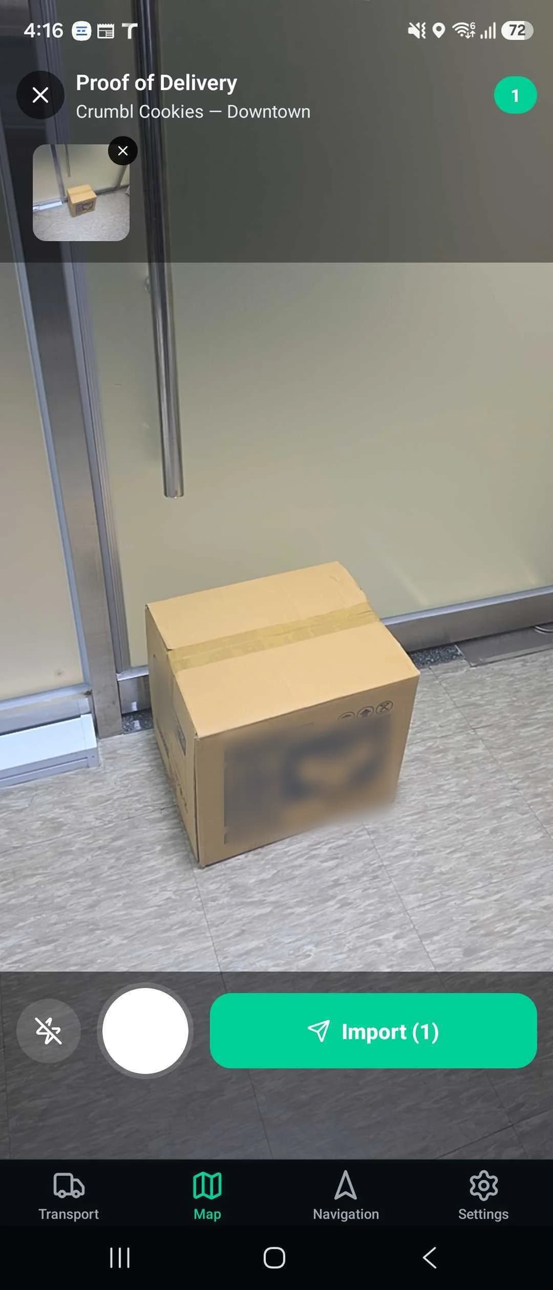 Fleetune Driver app proof-of-delivery camera framing a carton together with the door it was left beside